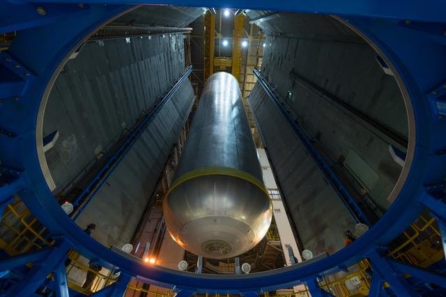 NASA Readies Artemis II Liquid Hydrogen Tank for Next Phase of Manufacturing